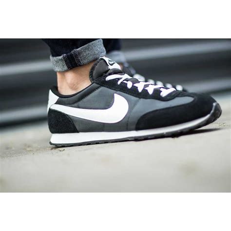 NIKE Herren Laufschuhe MACH RUNNER 